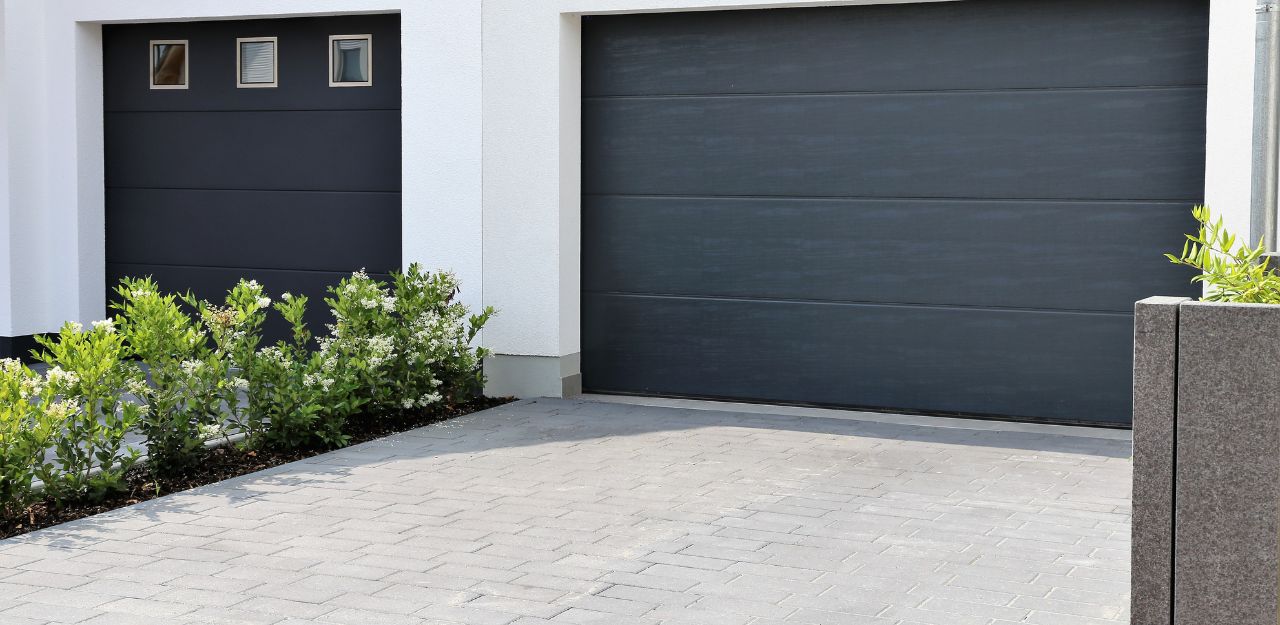 Garage Doors Installation & Replacement in Toronto